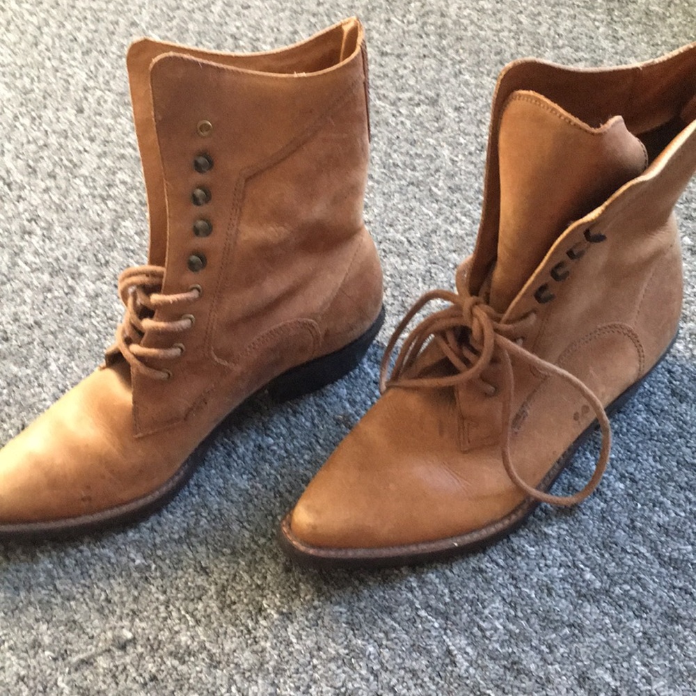 Vintage Nine West cowboy esque lace up boots
